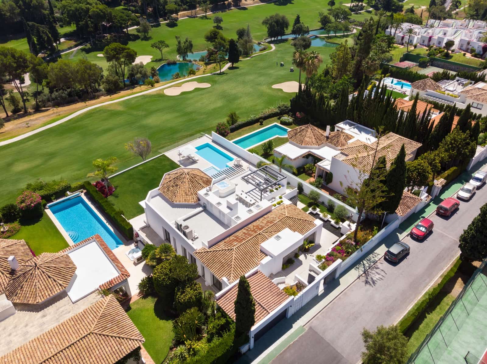 5 Zimmer Villa zu verkaufen in Marbella mit Pool Garage - 3.950.000 € (Ref: 10001903)