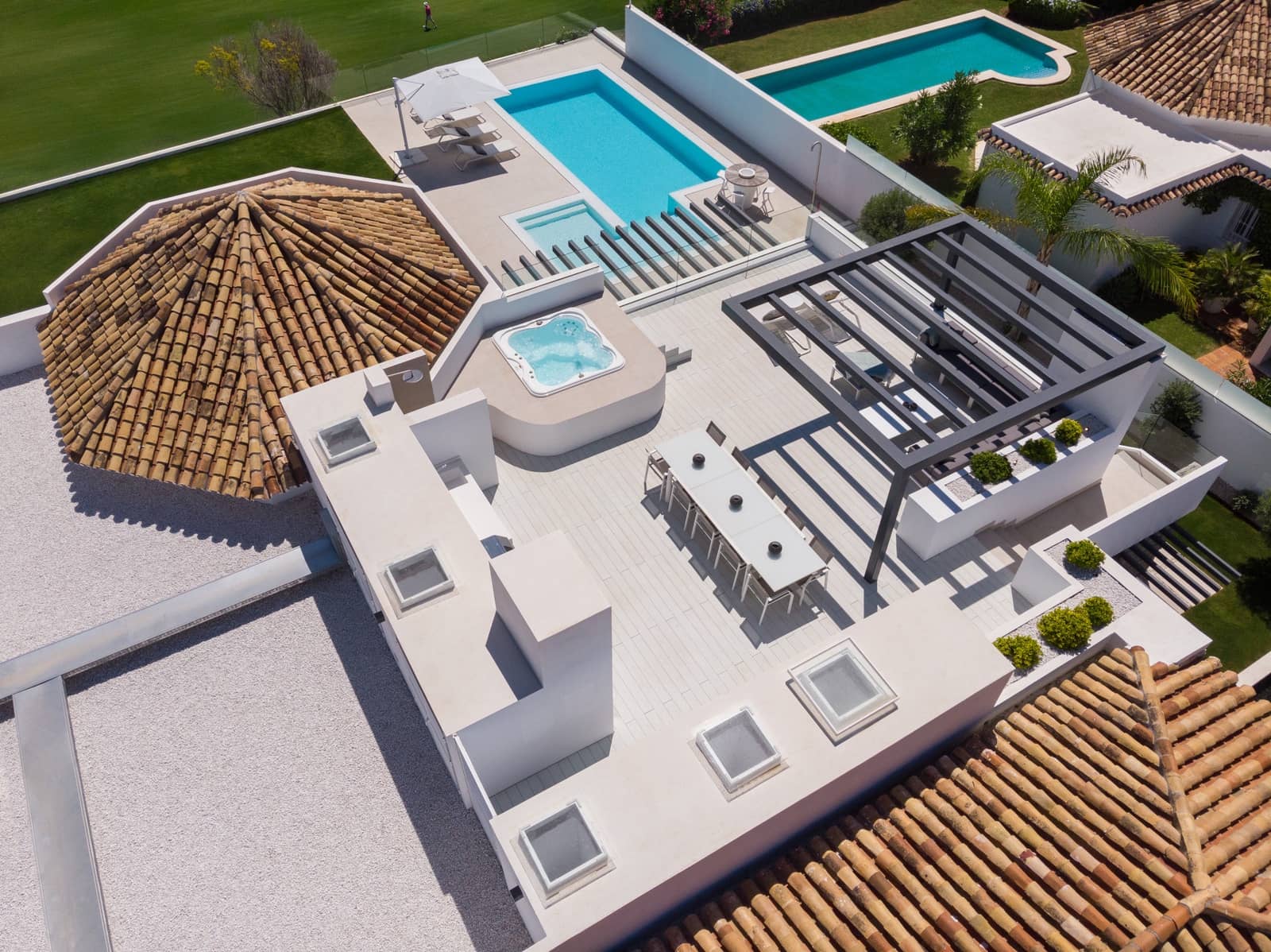 5 Zimmer Villa zu verkaufen in Marbella mit Pool Garage - 3.950.000 € (Ref: 10001903)