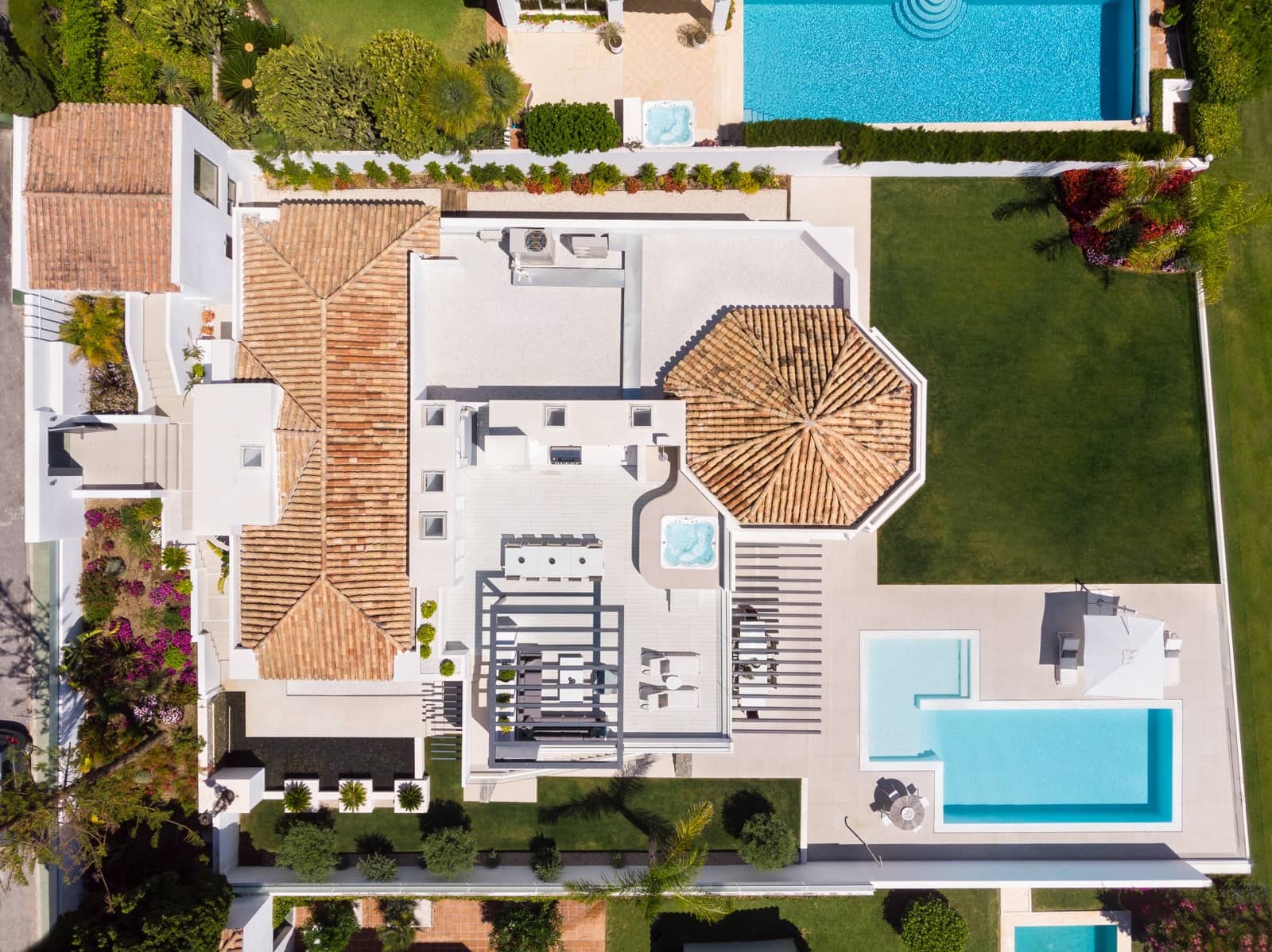 5 Zimmer Villa zu verkaufen in Marbella mit Pool Garage - 3.950.000 € (Ref: 10001903)