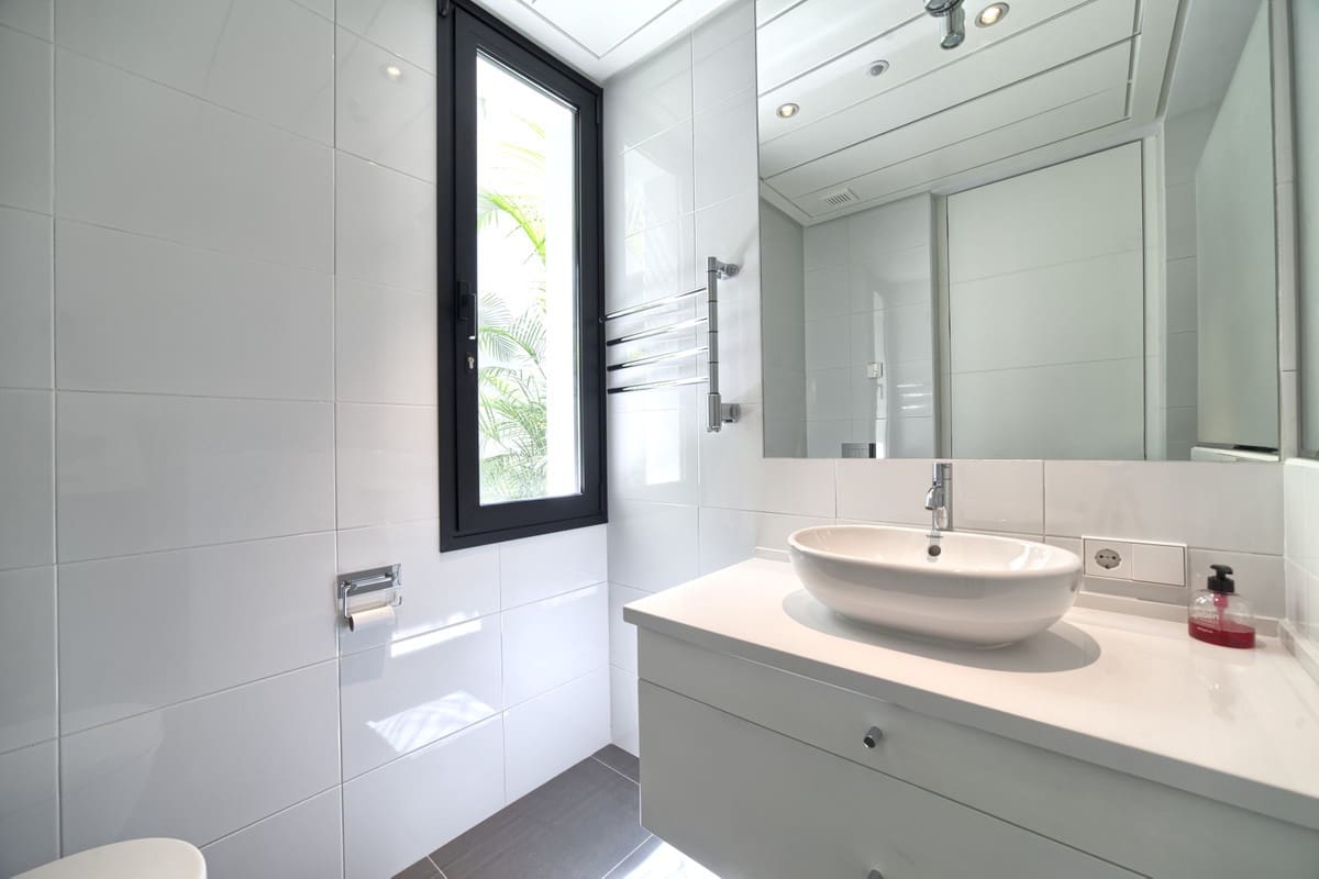 5 chambre Villa/Maison à vendre à Los Flamingos avec piscine garage - 4 975 000 € (Ref: 10001904)