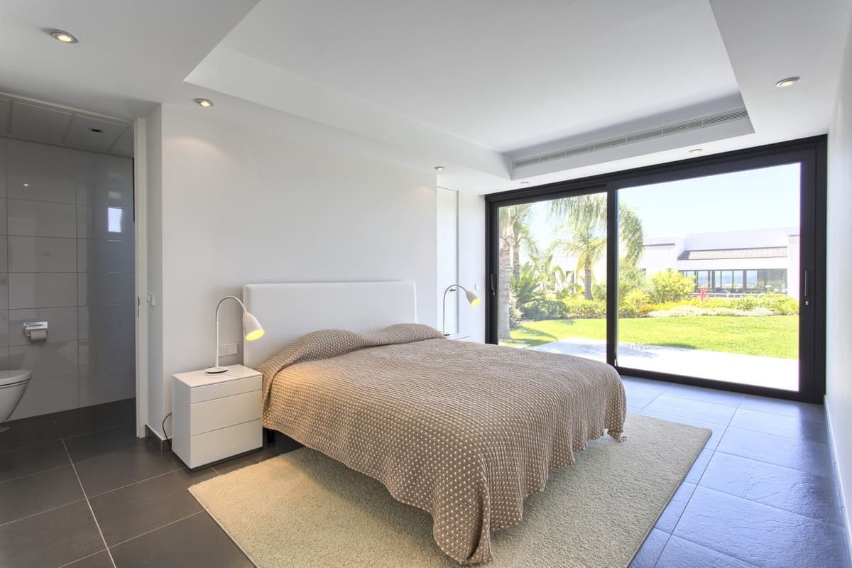 5 chambre Villa/Maison à vendre à Los Flamingos avec piscine garage - 4 975 000 € (Ref: 10001904)