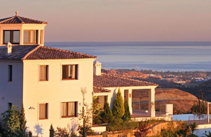 6 camera da letto Villa in vendita in Benahavis con piscina garage - 2.190.000 € (Rif: 10001905)