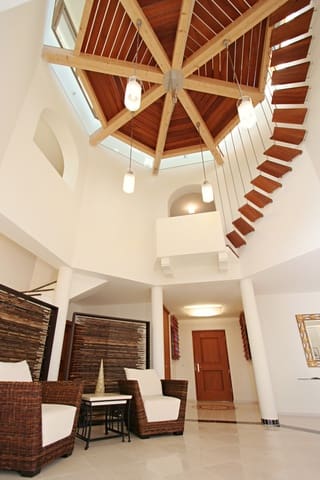6 camera da letto Villa in vendita in Benahavís con piscina garage - 2.190.000 € (Rif: 10001905)
