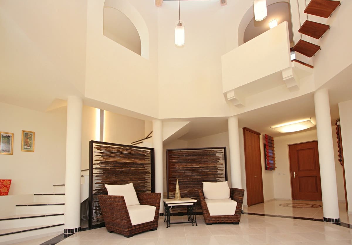 6 camera da letto Villa in vendita in Benahavis con piscina garage - 2.190.000 € (Rif: 10001905)