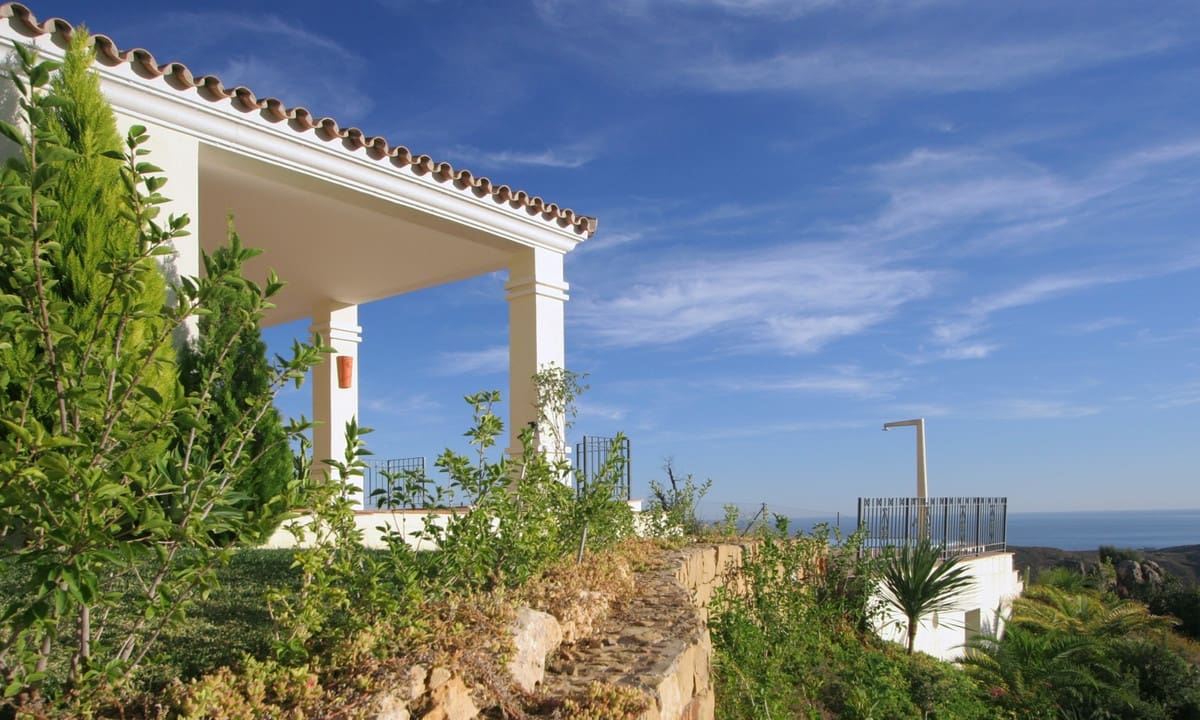 6 camera da letto Villa in vendita in Benahavis con piscina garage - 2.190.000 € (Rif: 10001905)