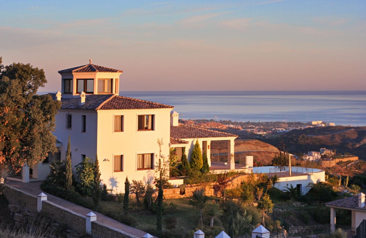 6 camera da letto Villa in vendita in Benahavis con piscina garage - 2.190.000 € (Rif: 10001905)