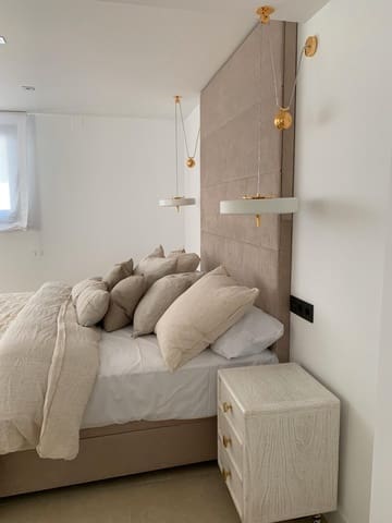 4 sypialnia Willa na sprzedaż w San Pedro de Alcantara, Marbella z basenem garażem - 1 499 000 € (Ref: 10001907)