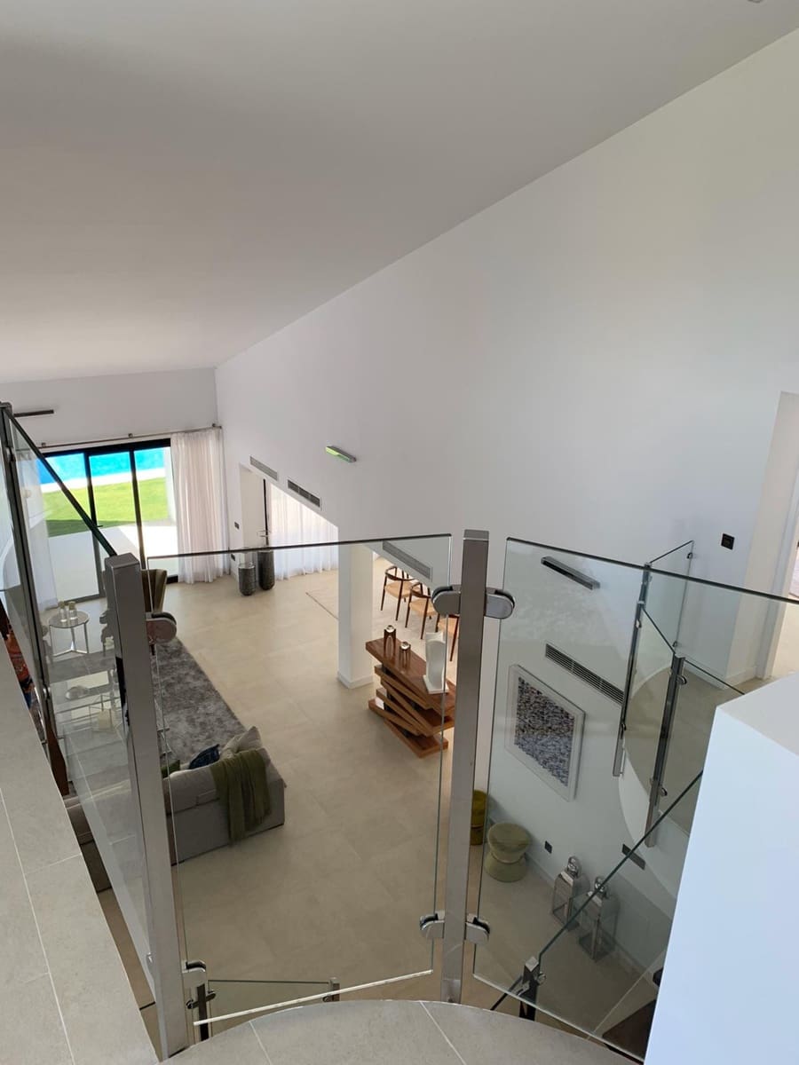 4 camera da letto Villa in vendita in San Pedro de Alcantara con piscina garage - 1.499.000 € (Rif: 10001907)