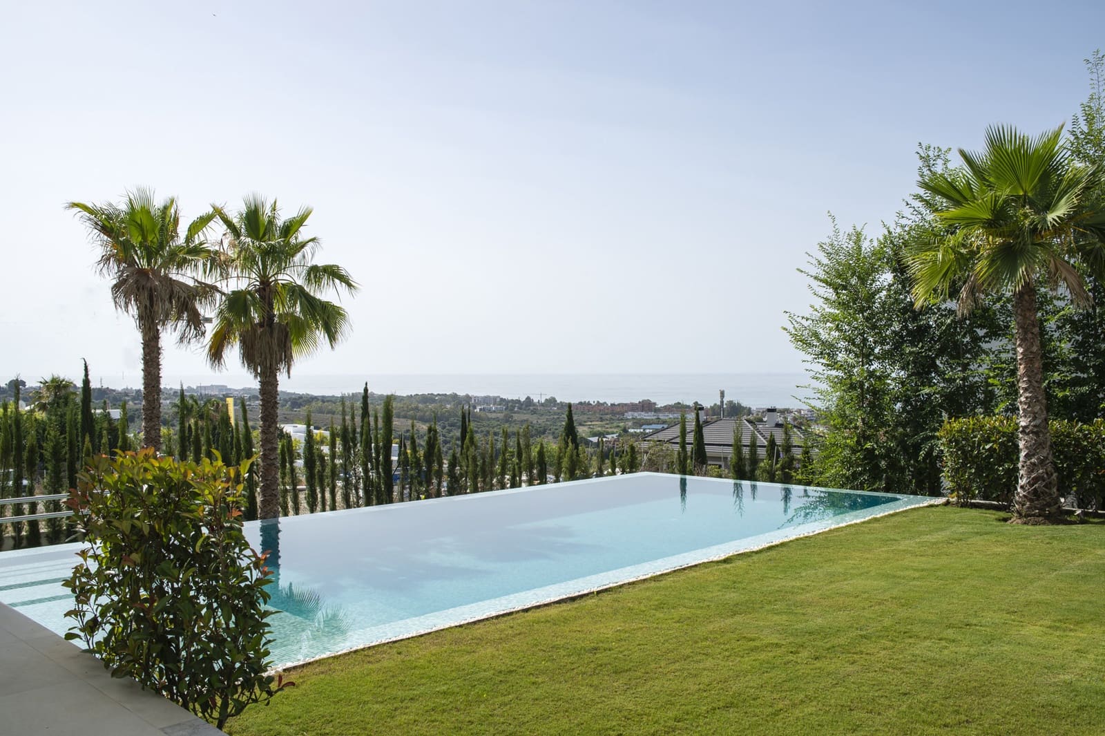 5 soverom Villa til salgs i Marbella med svømmebasseng garasje - € 3 200 000 (Ref: 10001908)