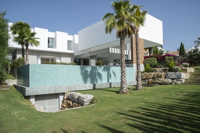5 soverom Villa til salgs i Marbella med svømmebasseng garasje - € 3 200 000 (Ref: 10001908)