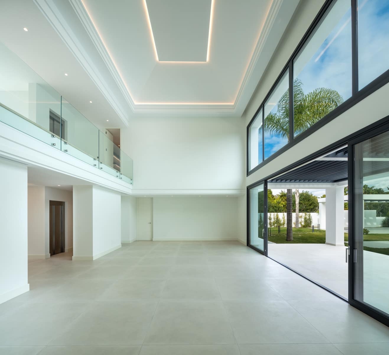 5 soveværelse Villa til salg i Marbella med swimmingpool garage - € 3.900.000 (Ref: 10001913)