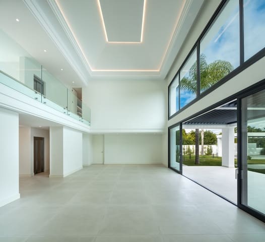 5 soveværelse Villa til salg i Marbella med swimmingpool garage - € 3.900.000 (Ref: 10001913)