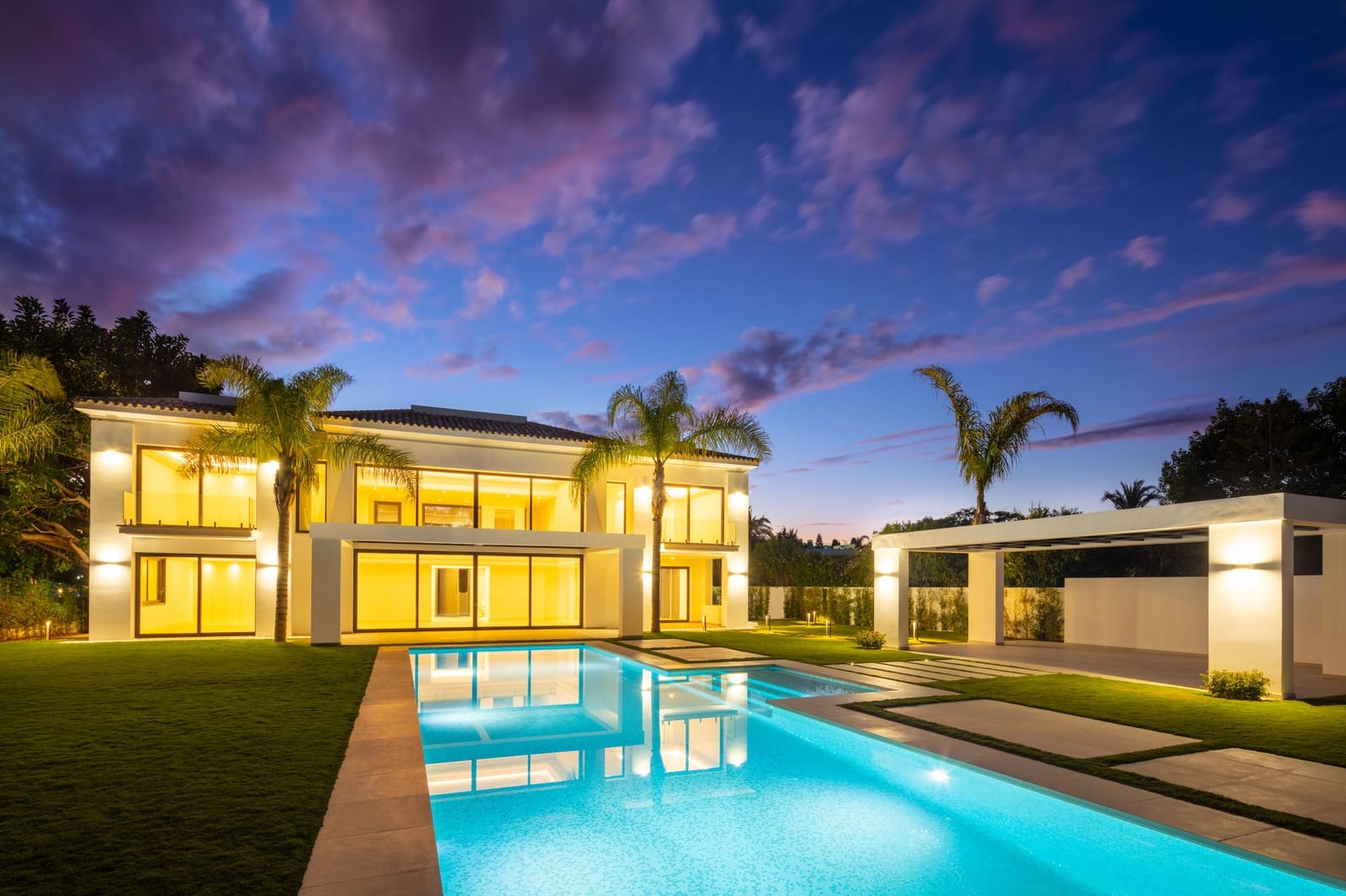 5 soveværelse Villa til salg i Marbella med swimmingpool garage - € 3.900.000 (Ref: 10001913)