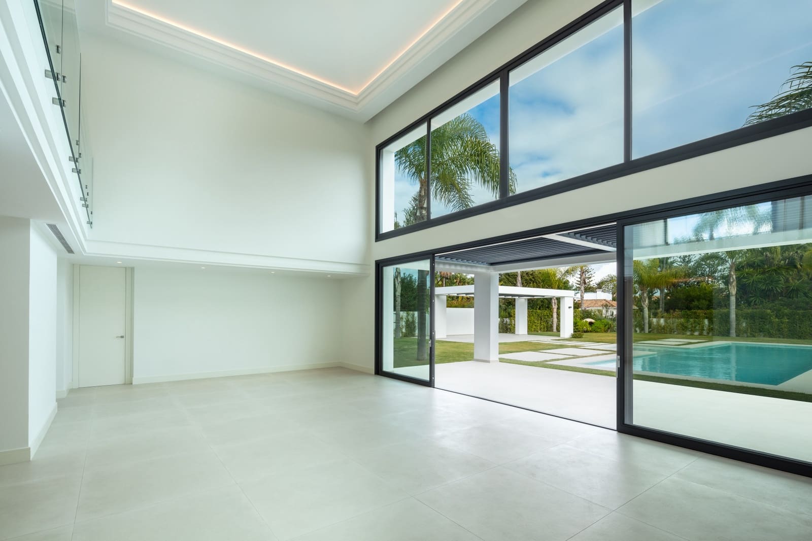 5 soveværelse Villa til salg i Marbella med swimmingpool garage - € 3.900.000 (Ref: 10001913)