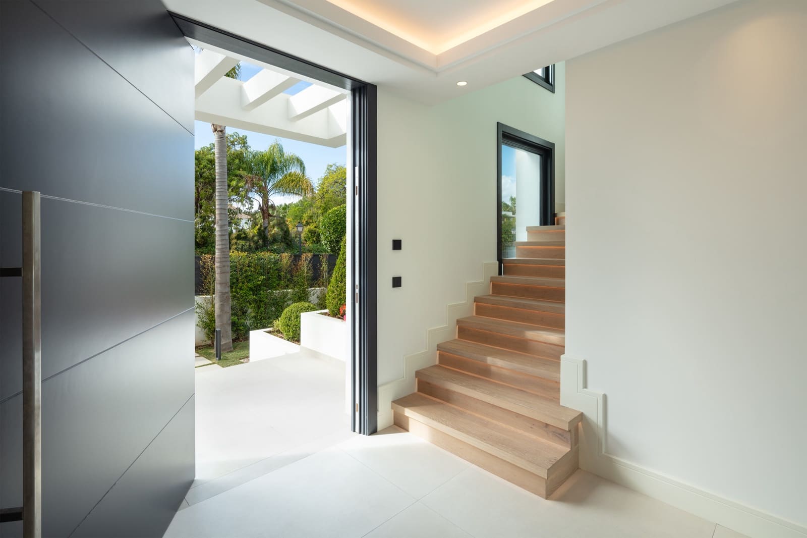 5 soveværelse Villa til salg i Marbella med swimmingpool garage - € 3.900.000 (Ref: 10001913)