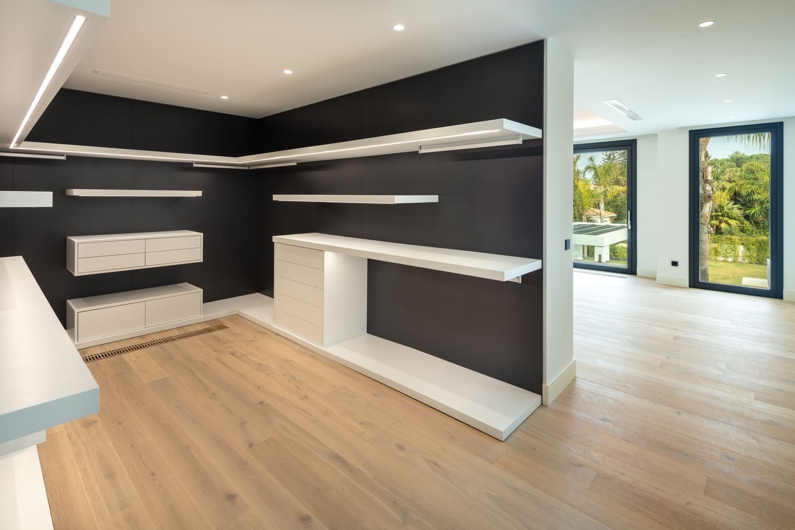 5 soveværelse Villa til salg i Marbella med swimmingpool garage - € 3.900.000 (Ref: 10001913)