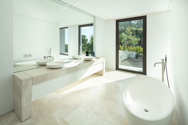 6 sypialnia Willa na sprzedaż w Marbella z basenem garażem - 4 500 000 € (Ref: 10001915)