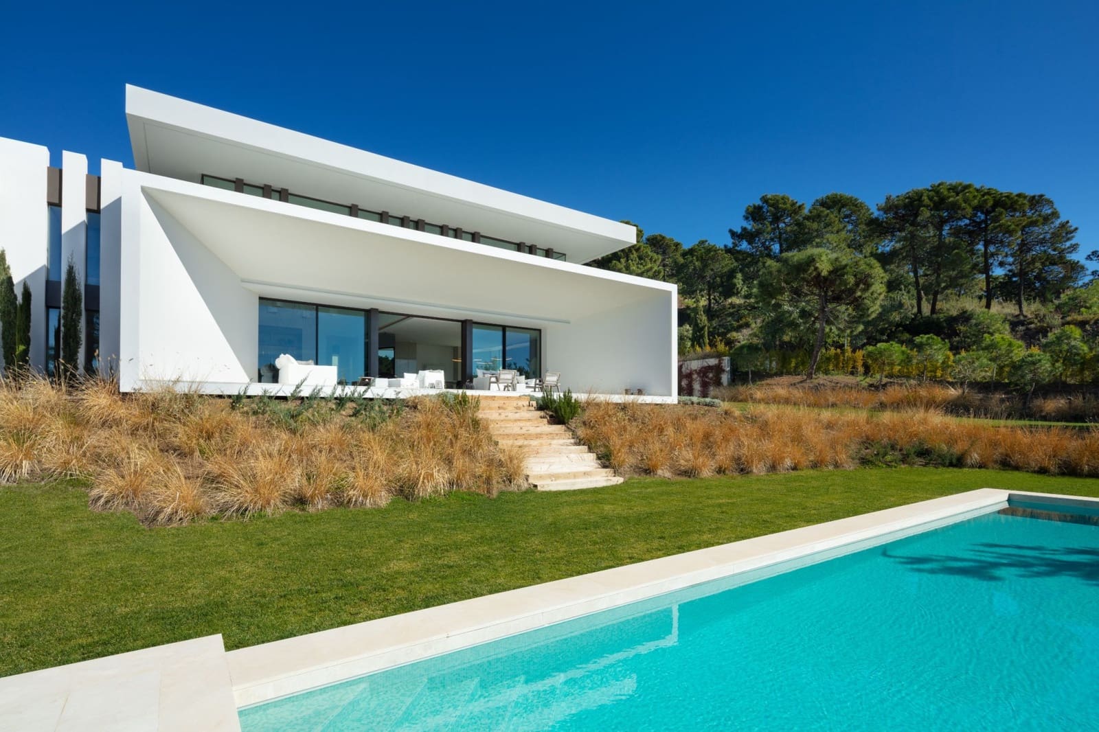 6 sypialnia Willa na sprzedaż w Marbella z basenem garażem - 4 500 000 € (Ref: 10001915)