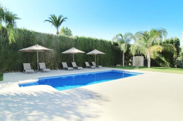 5 soveværelse Villa til salg i Nueva Andalucia, Marbella med swimmingpool garage - € 3.200.000 (Ref: 10001916)