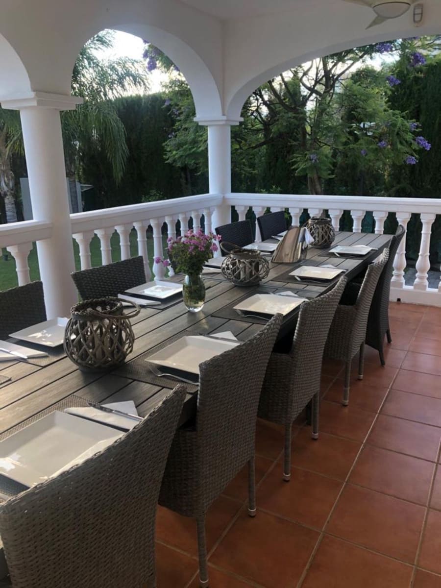 5 slaapkamer Villa te koop in Nueva Andalucia met zwembad garage - € 3.200.000 (Ref: 10001916)