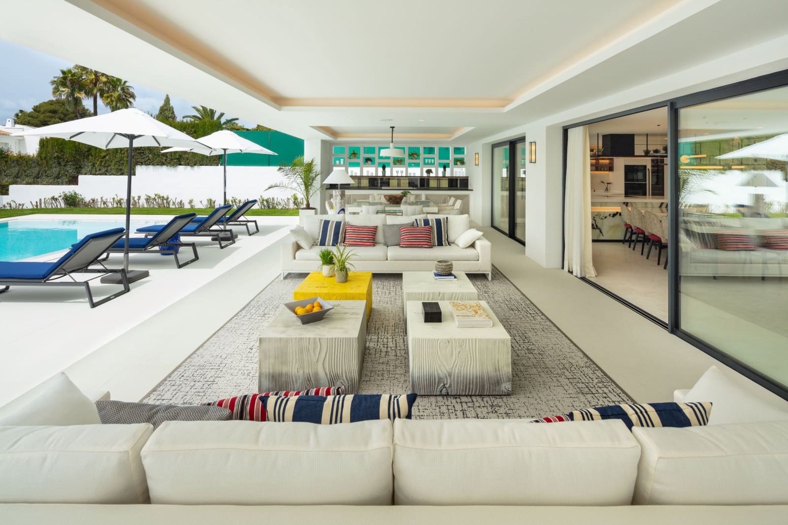 4 sypialnia Willa na sprzedaż w Marbella z basenem garażem - 4 695 000 € (Ref: 10001917)