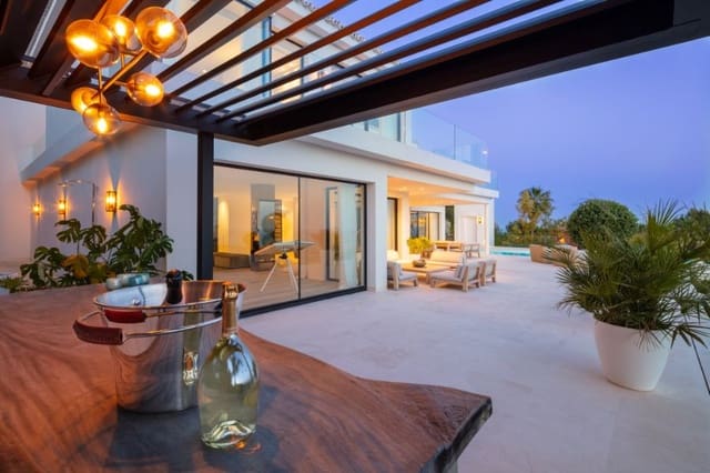 7 soverom Villa til salgs i Marbella med svømmebasseng garasje - € 6 950 000 (Ref: 10001919)