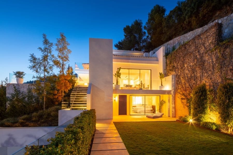 7 soverom Villa til salgs i Marbella med svømmebasseng garasje - € 6 950 000 (Ref: 10001919)
