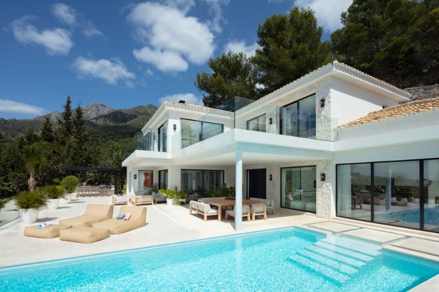 7 soverom Villa til salgs i Marbella med svømmebasseng garasje - € 6 950 000 (Ref: 10001919)