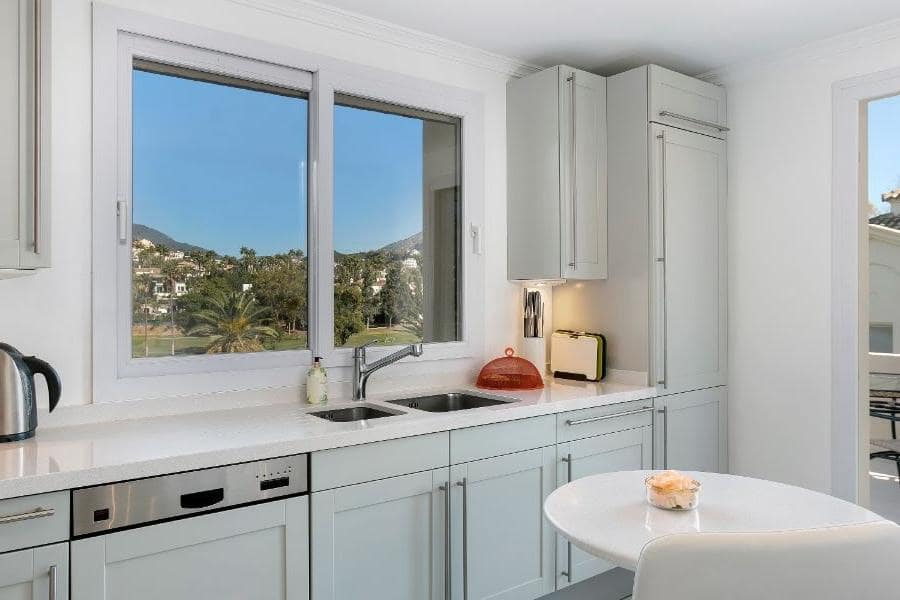 3 slaapkamer Penthouse te koop in Marbella met zwembad garage - € 1.750.000 (Ref: 10001920)