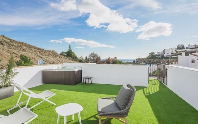 3 slaapkamer Appartement te koop in Marbella met zwembad garage - € 320.000 (Ref: 10001922)