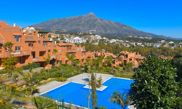 Apartamento de 3 habitaciones en Marbella en venta con piscina garaje - 465.000 € (Ref: 10001924)