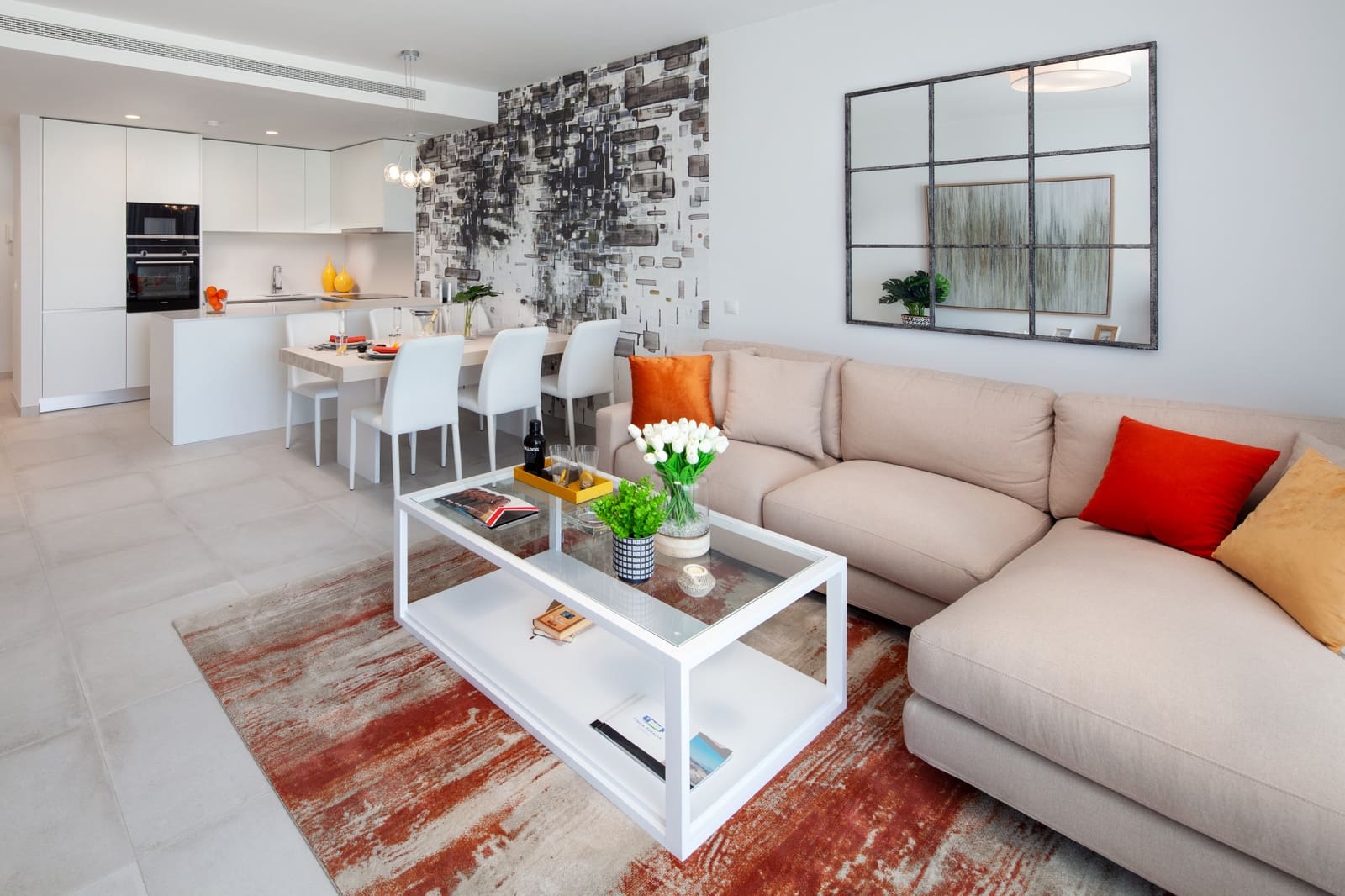 2 soverom Leilighet til salgs i Marbella med svømmebasseng garasje - € 330 000 (Ref: 10001925)