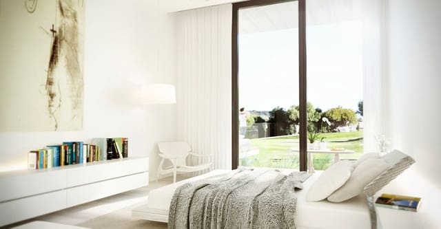 4 quarto Moradia para venda em Marbella com piscina garagem - 1 200 000 € (Ref: 10001926)