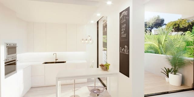 4 quarto Moradia para venda em Marbella com piscina garagem - 1 200 000 € (Ref: 10001926)