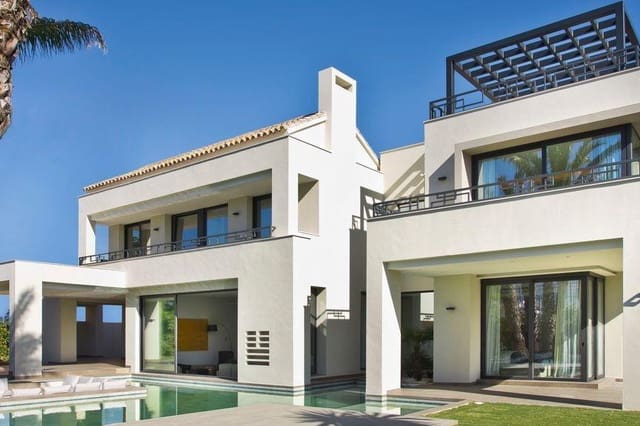 4 Zimmer Villa zu verkaufen in Guadalmina Baja, Marbella mit Pool Garage - 3.200.000 € (Ref: 10001927)