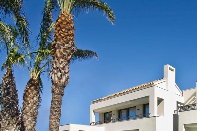 4 Zimmer Villa zu verkaufen in Guadalmina Baja, Marbella mit Pool Garage - 3.200.000 € (Ref: 10001927)