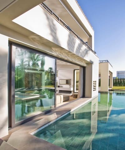 4 Zimmer Villa zu verkaufen in Guadalmina Baja, Marbella mit Pool Garage - 3.200.000 € (Ref: 10001927)