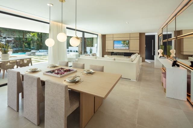 5 Zimmer Villa zu verkaufen in Marbella mit Pool Garage - 4.195.000 € (Ref: 10001930)