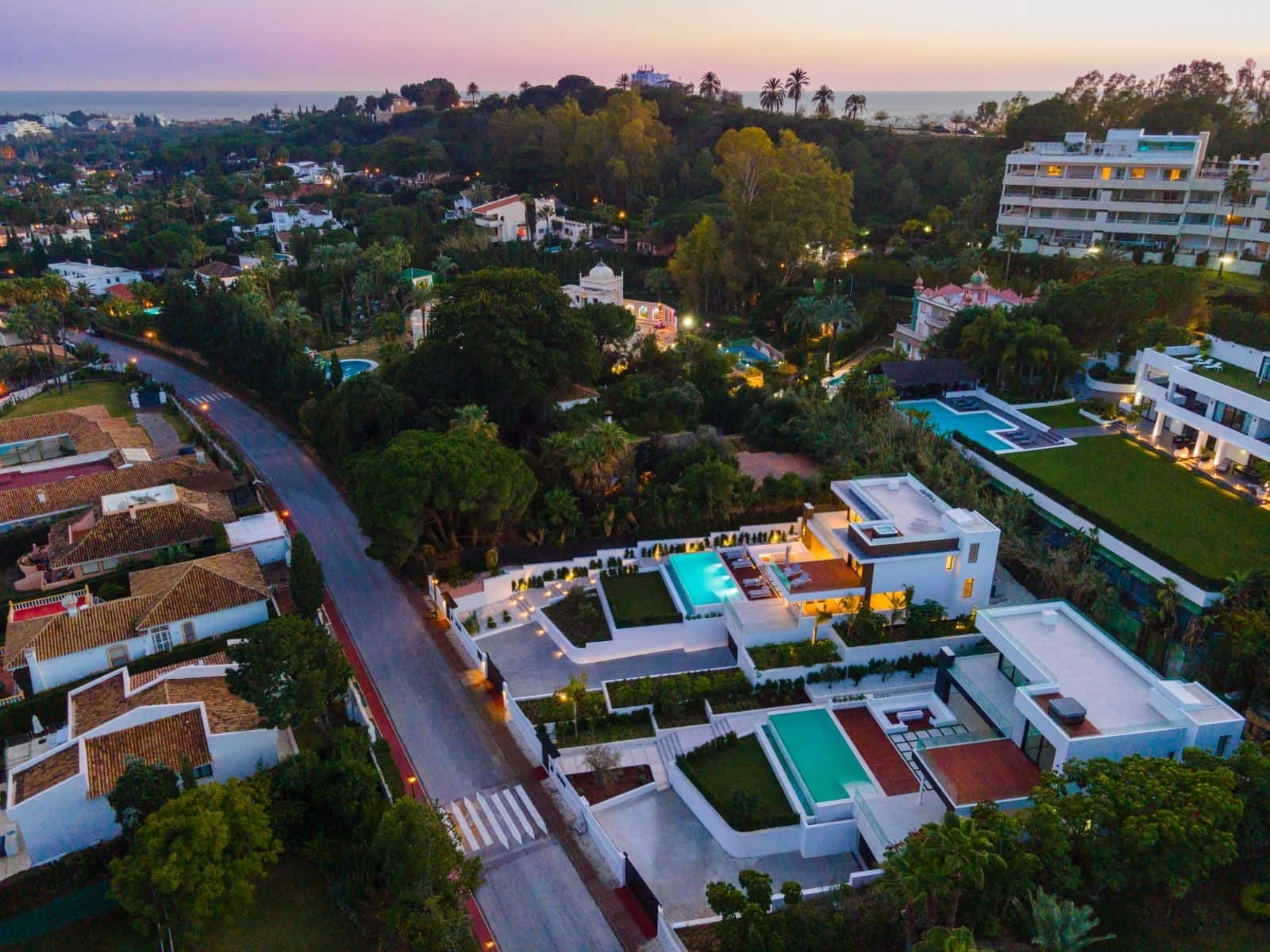 5 Zimmer Villa zu verkaufen in Marbella mit Pool Garage - 4.195.000 € (Ref: 10001930)