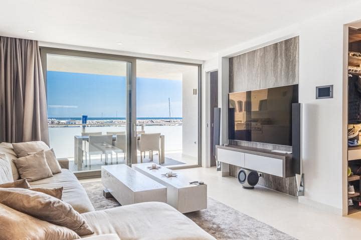 2 sypialnia Penthouse na sprzedaż w Puerto Banus - 1 495 000 € (Ref: 10001932)