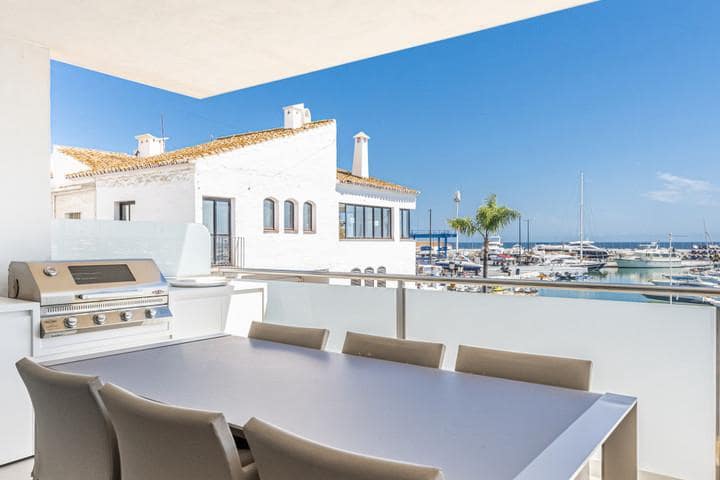 2 sypialnia Penthouse na sprzedaż w Puerto Banus - 1 495 000 € (Ref: 10001932)
