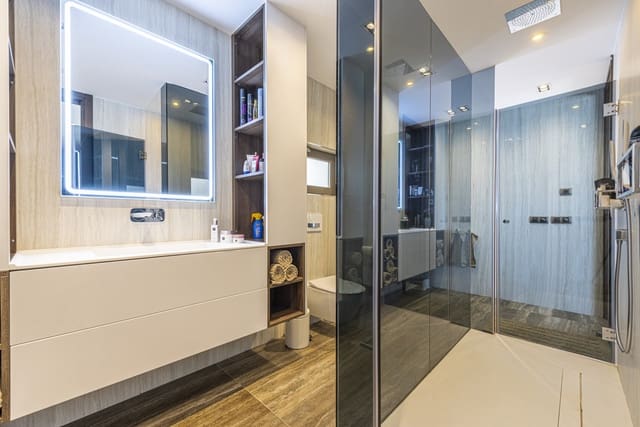2 sypialnia Penthouse na sprzedaż w Puerto Banus, Marbella - 1 495 000 € (Ref: 10001932)