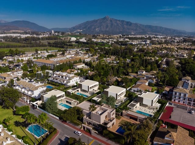 4 chambre Villa/Maison à vendre à Marbella avec piscine garage - 2 495 000 € (Ref: 10001936)