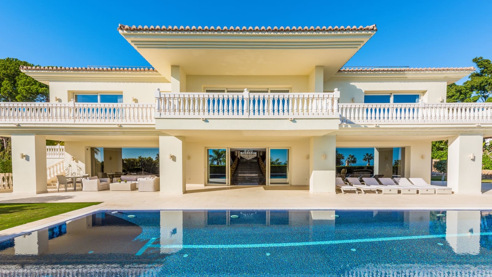 7 slaapkamer Villa te koop in Marbella met zwembad garage - € 6.700.000 (Ref: 10001937)