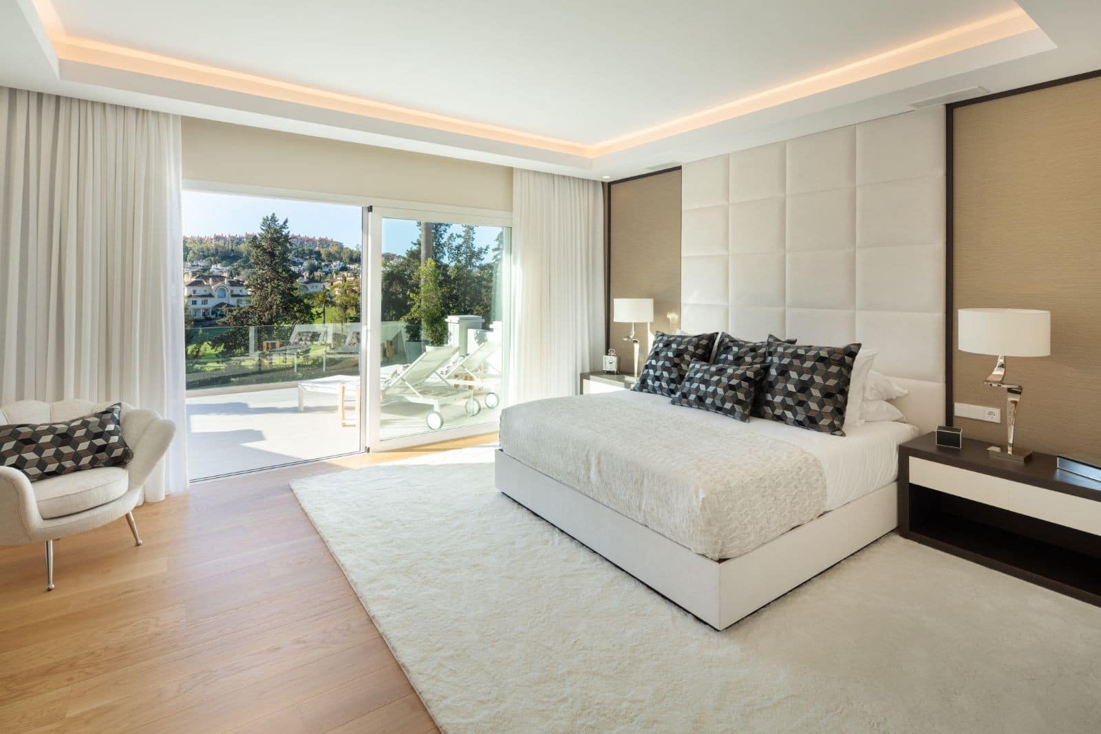 4 soverom Villa til salgs i Marbella med svømmebasseng garasje - € 3 695 000 (Ref: 10001939)