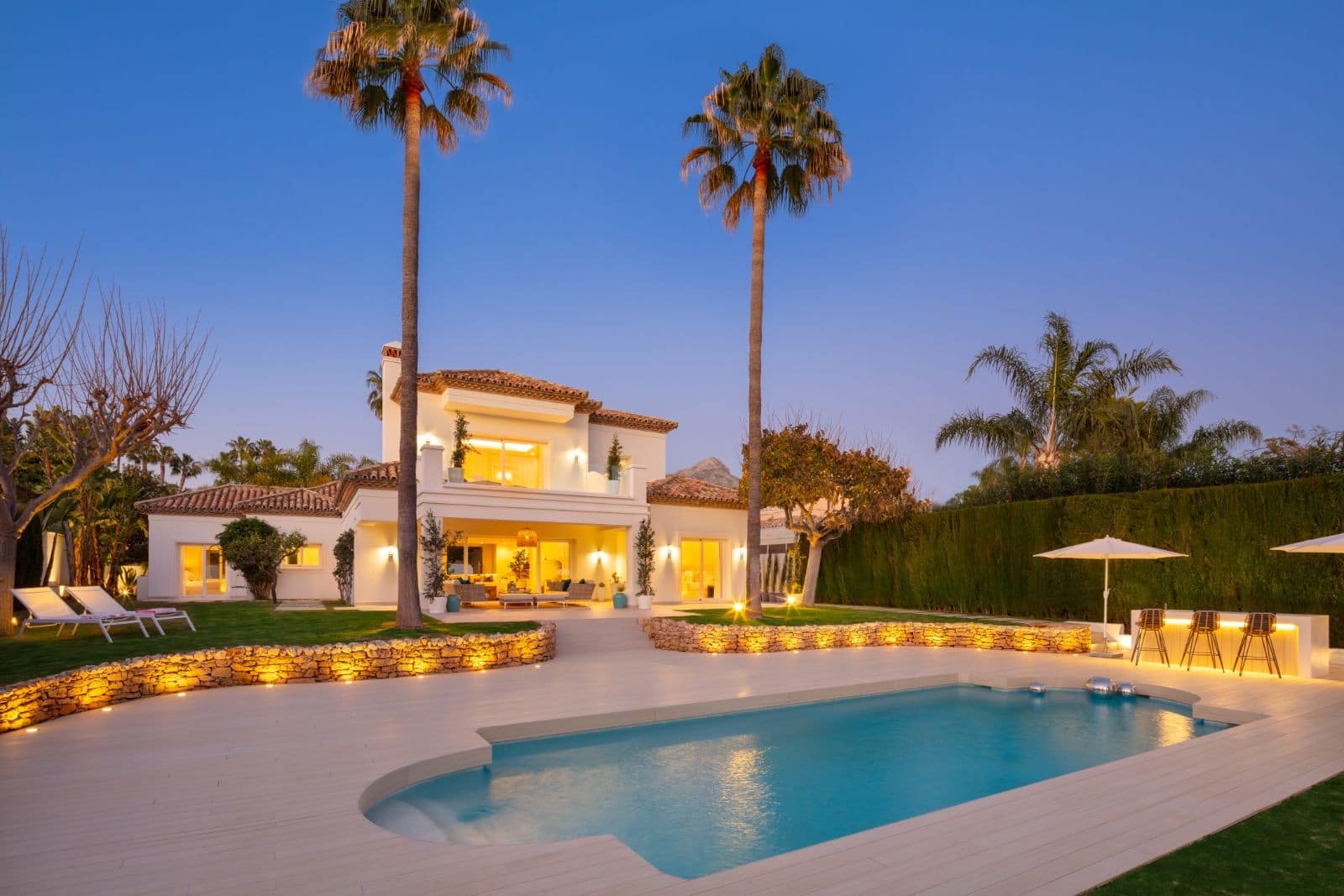 4 soverom Villa til salgs i Marbella med svømmebasseng garasje - € 3 695 000 (Ref: 10001939)