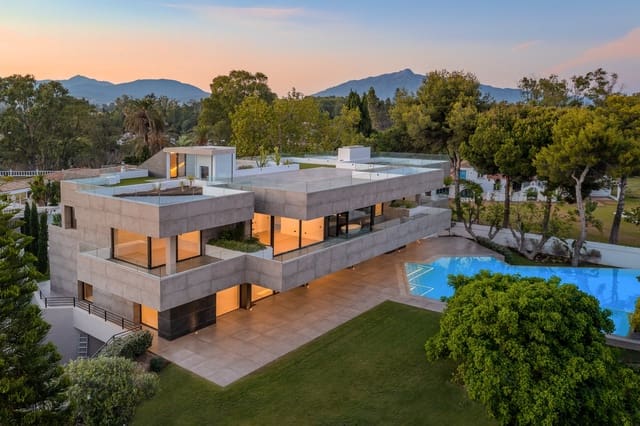 6 sypialnia Willa na sprzedaż w Marbella z basenem garażem - 4 995 000 € (Ref: 10001948)