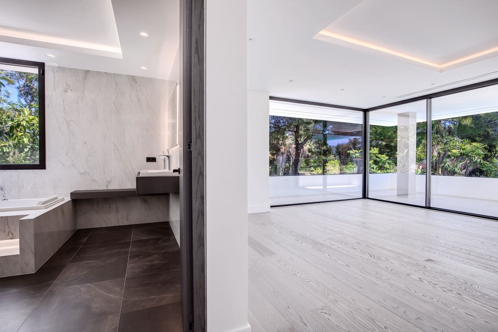 6 sypialnia Willa na sprzedaż w Marbella z basenem garażem - 4 995 000 € (Ref: 10001948)