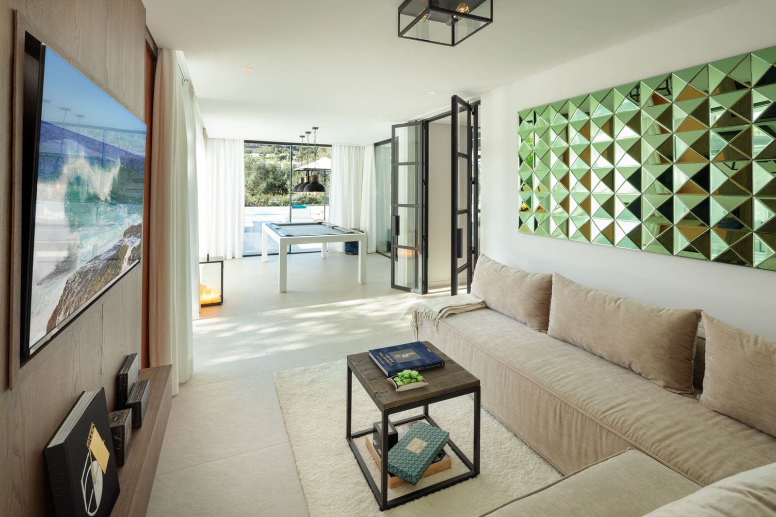 Chalet de 5 habitaciones en Nueva Andalucia en venta con piscina garaje - 4.995.000 € (Ref: 10001950)