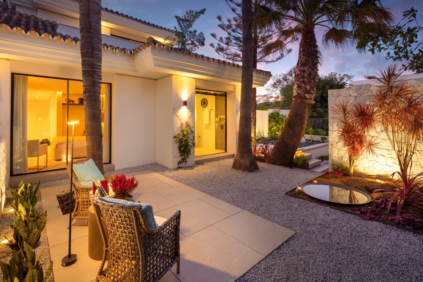 Chalet de 5 habitaciones en Nueva Andalucia en venta con piscina garaje - 4.995.000 € (Ref: 10001950)